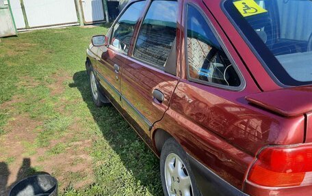 Ford Escort V, 1999 год, 350 000 рублей, 10 фотография