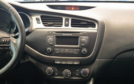 KIA cee'd III, 2014 год, 999 000 рублей, 19 фотография
