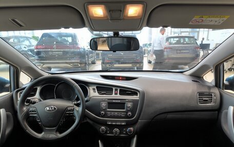 KIA cee'd III, 2014 год, 999 000 рублей, 18 фотография