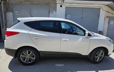 Hyundai ix35 I рестайлинг, 2014 год, 1 675 000 рублей, 1 фотография