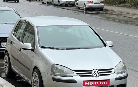 Volkswagen Golf V, 2004 год, 655 000 рублей, 1 фотография