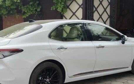 Toyota Camry, 2022 год, 5 000 000 рублей, 2 фотография