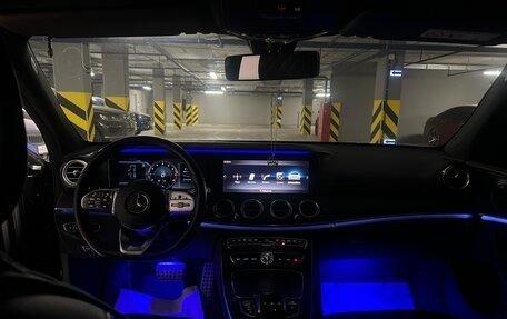 Mercedes-Benz E-Класс, 2019 год, 4 400 000 рублей, 16 фотография