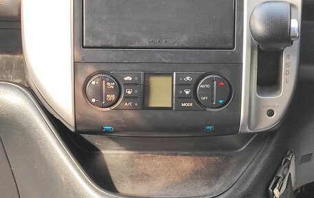 Nissan Serena IV, 2010 год, 1 100 000 рублей, 8 фотография