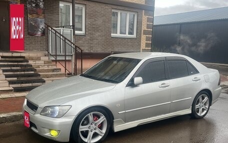 Toyota Altezza, 2001 год, 810 000 рублей, 1 фотография