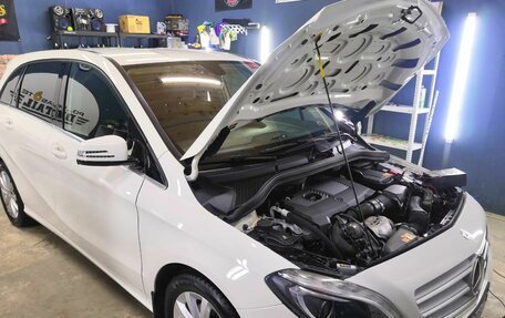 Mercedes-Benz B-Класс, 2013 год, 1 800 000 рублей, 2 фотография