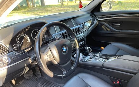 BMW 5 серия, 2016 год, 1 800 000 рублей, 7 фотография