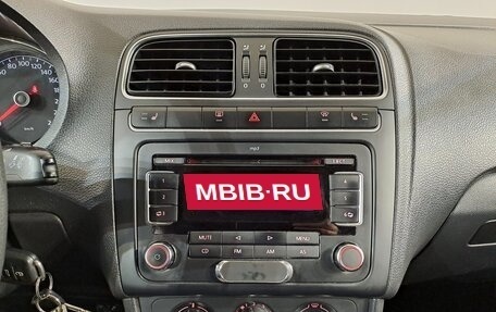 Volkswagen Polo VI (EU Market), 2012 год, 649 000 рублей, 21 фотография
