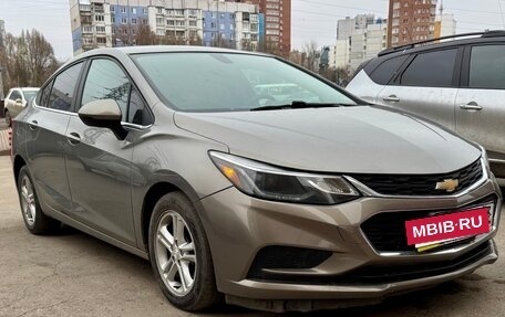 Chevrolet Cruze II, 2017 год, 990 000 рублей, 2 фотография