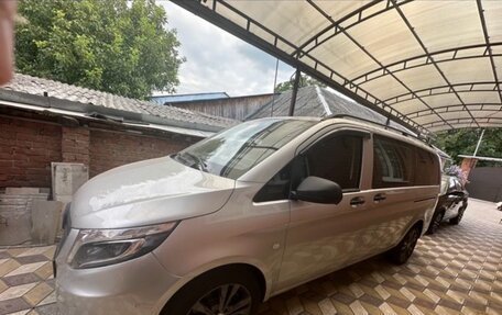 Mercedes-Benz Vito, 2018 год, 3 750 000 рублей, 2 фотография