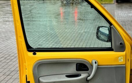 Renault Kangoo II рестайлинг, 2004 год, 330 000 рублей, 10 фотография