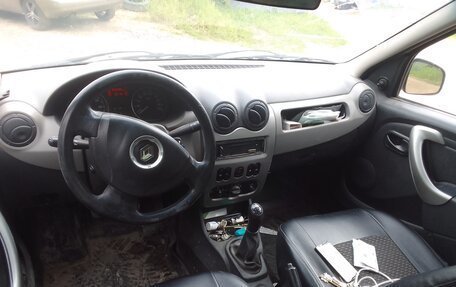 Renault Logan I, 2010 год, 280 000 рублей, 8 фотография