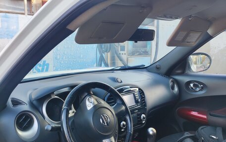 Nissan Juke II, 2011 год, 1 050 000 рублей, 13 фотография