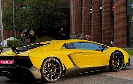 Lamborghini Aventador I рестайлинг, 2013 год, 29 500 000 рублей, 4 фотография