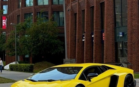 Lamborghini Aventador I рестайлинг, 2013 год, 29 500 000 рублей, 3 фотография