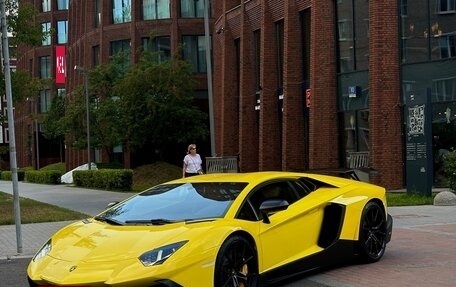 Lamborghini Aventador I рестайлинг, 2013 год, 29 500 000 рублей, 8 фотография