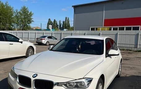 BMW 3 серия, 2015 год, 2 300 000 рублей, 1 фотография
