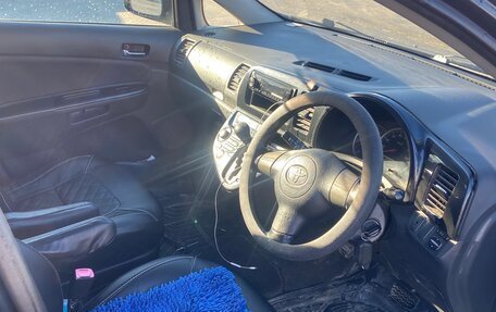 Toyota Wish II, 2005 год, 750 000 рублей, 9 фотография