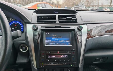 Toyota Camry, 2016 год, 1 989 000 рублей, 18 фотография