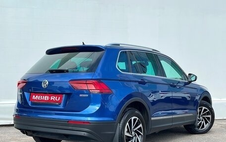 Volkswagen Tiguan II, 2018 год, 2 498 500 рублей, 2 фотография