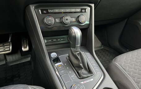 Volkswagen Tiguan II, 2018 год, 2 498 500 рублей, 20 фотография