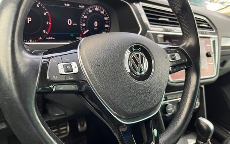 Volkswagen Tiguan II, 2018 год, 2 498 500 рублей, 21 фотография