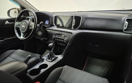 KIA Sportage IV рестайлинг, 2018 год, 1 750 000 рублей, 13 фотография