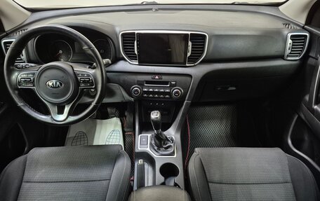 KIA Sportage IV рестайлинг, 2018 год, 1 750 000 рублей, 11 фотография