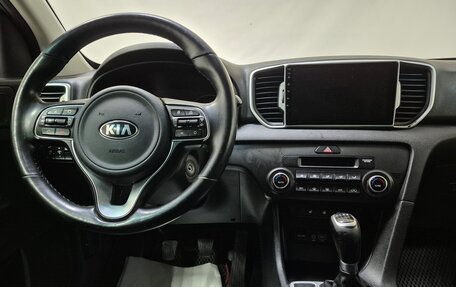 KIA Sportage IV рестайлинг, 2018 год, 1 750 000 рублей, 12 фотография