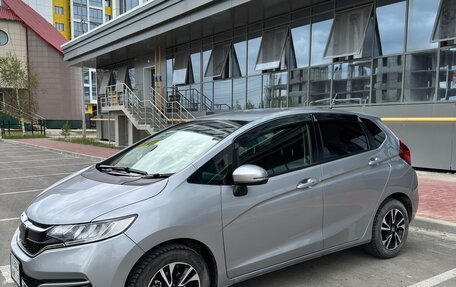 Honda Fit III, 2019 год, 1 400 000 рублей, 4 фотография