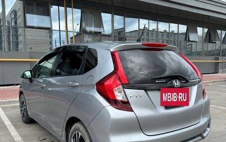 Honda Fit III, 2019 год, 1 400 000 рублей, 10 фотография
