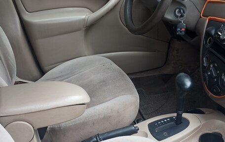 Ford Focus IV, 2002 год, 135 000 рублей, 3 фотография