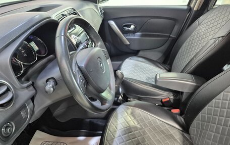 Renault Sandero II рестайлинг, 2016 год, 800 000 рублей, 11 фотография