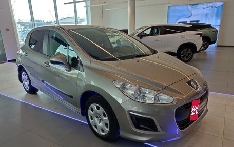 Peugeot 308 II, 2011 год, 690 000 рублей, 7 фотография