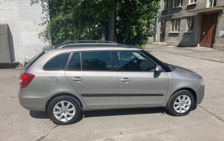 Skoda Fabia II, 2008 год, 650 000 рублей, 2 фотография