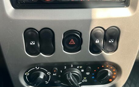 Renault Sandero I, 2013 год, 580 000 рублей, 4 фотография