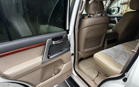 Toyota Land Cruiser 200, 2013 год, 4 300 000 рублей, 8 фотография