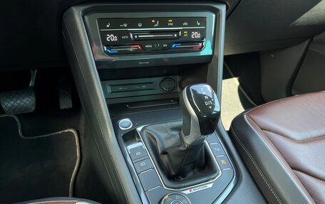 Volkswagen Tiguan II, 2020 год, 3 295 900 рублей, 20 фотография