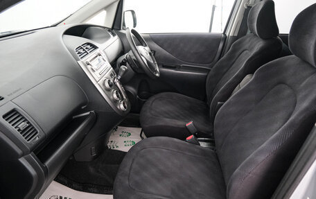 Toyota Ractis I, 2006 год, 749 000 рублей, 13 фотография