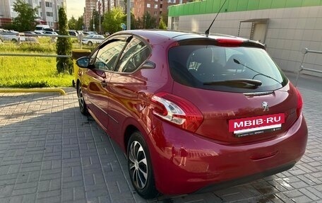 Peugeot 208 II, 2013 год, 550 000 рублей, 5 фотография