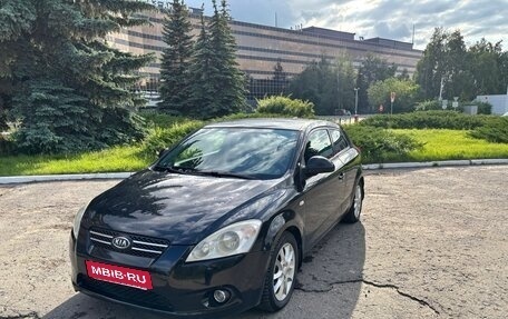 KIA cee'd I рестайлинг, 2008 год, 395 000 рублей, 1 фотография