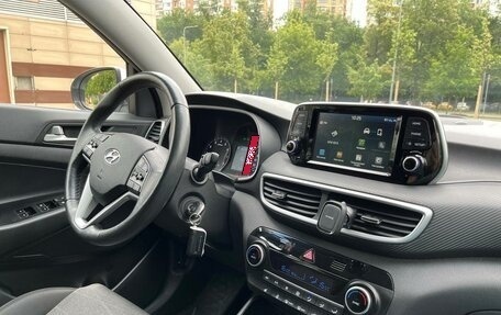Hyundai Tucson III, 2020 год, 2 320 000 рублей, 2 фотография