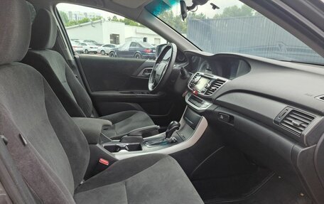 Honda Accord IX рестайлинг, 2013 год, 1 399 000 рублей, 13 фотография