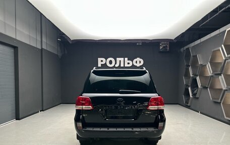 Toyota Land Cruiser 200, 2011 год, 2 990 000 рублей, 4 фотография