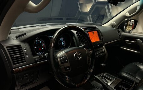 Toyota Land Cruiser 200, 2011 год, 2 990 000 рублей, 6 фотография
