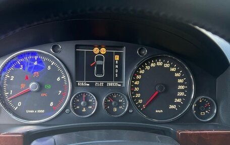 Volkswagen Touareg III, 2003 год, 600 000 рублей, 4 фотография