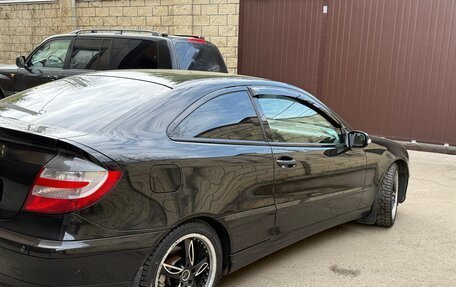 Mercedes-Benz C-Класс, 2005 год, 560 000 рублей, 8 фотография