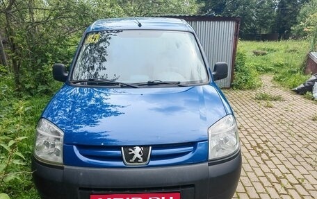 Peugeot Partner II рестайлинг 2, 2011 год, 450 000 рублей, 5 фотография