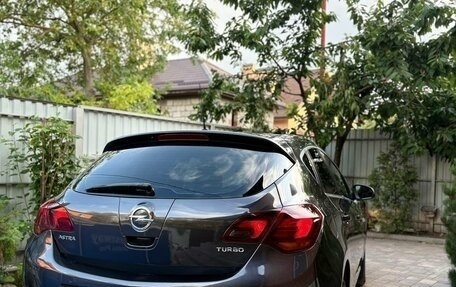 Opel Astra J, 2011 год, 830 000 рублей, 4 фотография
