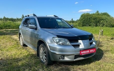 Mitsubishi Outlander III рестайлинг 3, 2008 год, 720 000 рублей, 2 фотография